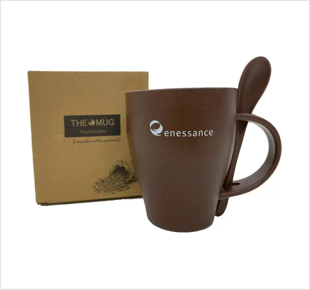 コーヒー豆かす素材のマグカップ